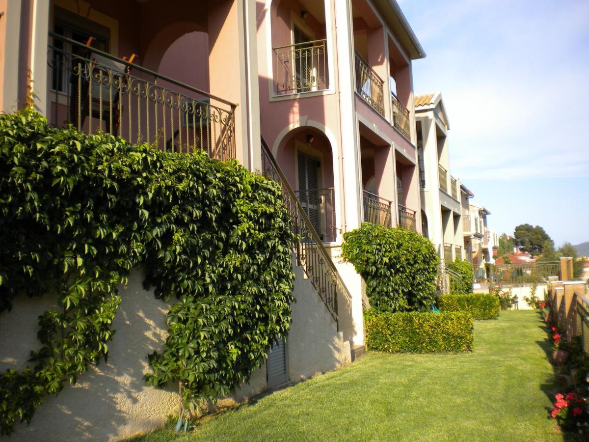 Garden Villas Agia Efimia Eksteriør bilde